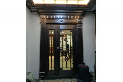 濟(jì)南銅門在安裝時的具體流程是怎樣的？要注意什么？