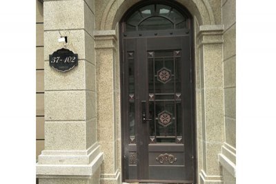 濟(jì)南銅門廠家一般會采用什么材料制作門